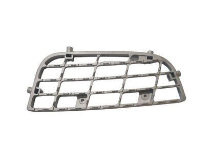 Nissan-UD Quon Step Plate Right Hand – Upper – CK/CW/PD/PW/GK/GW (2017-On) image 1
