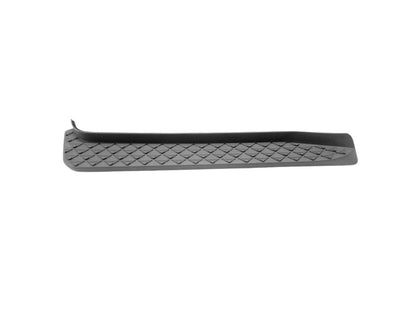 Mitsubishi/Fuso Super Great Wheel Arch Guard Step Right Hand – FS5/FP5/FV5 (1998-2011) image 1