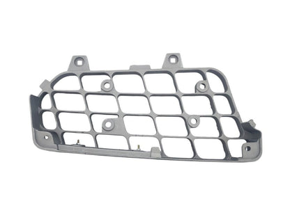 Mitsubishi/Fuso Shogun Step Plate Right Hand – Lower – With Reflector – Alloy – 360/400/460/530 (2018-On) image 3