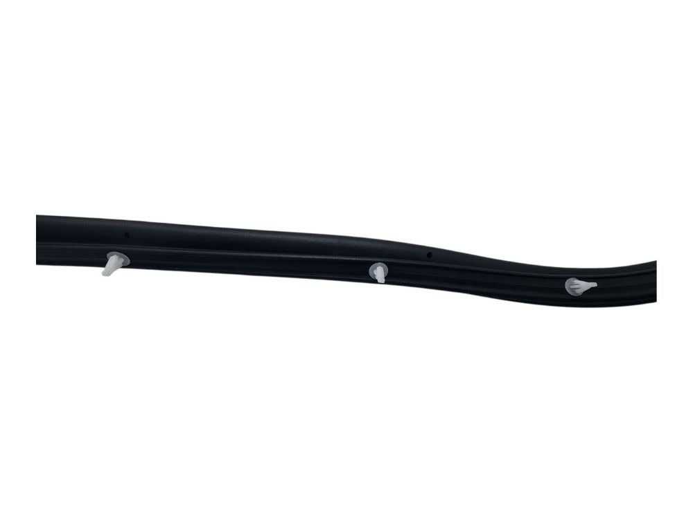 Hino Dutro/Toyota Dyna 300 Series Door Rubber Right Hand – XZU3/XZU4 (2000-2011) image 3