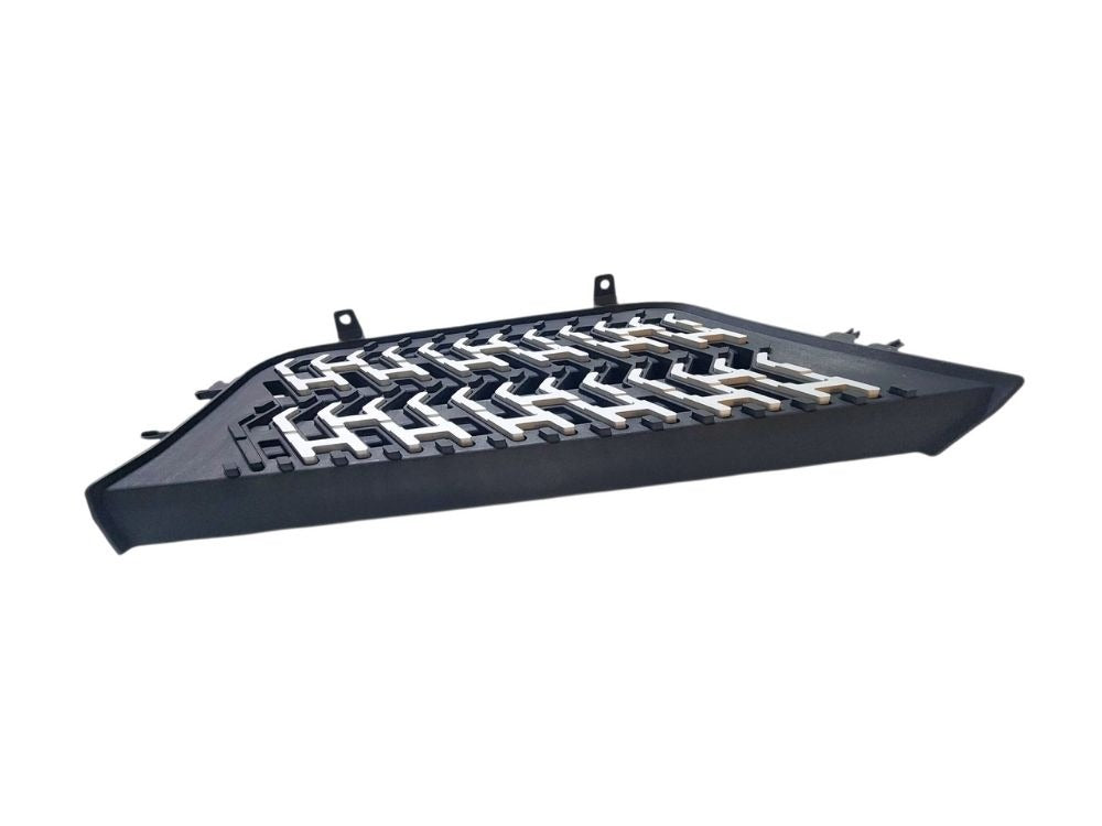 Volvo Version 5 Step Plate And Bracket Right Hand – Upper- Complete With Tread – FH (2020-On) image 3
