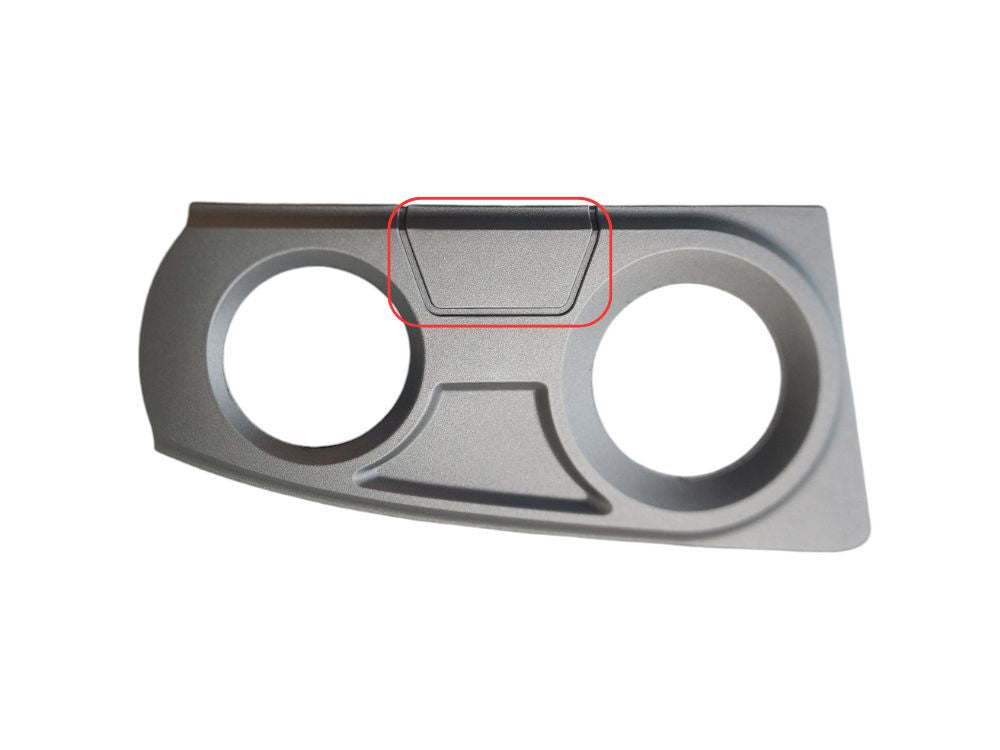 Iveco Stralis Fog & High Beam Lamp Rim – Right Hand – White – Without Headlamp Washer – AD/AS/AT (2013-2023) image 2