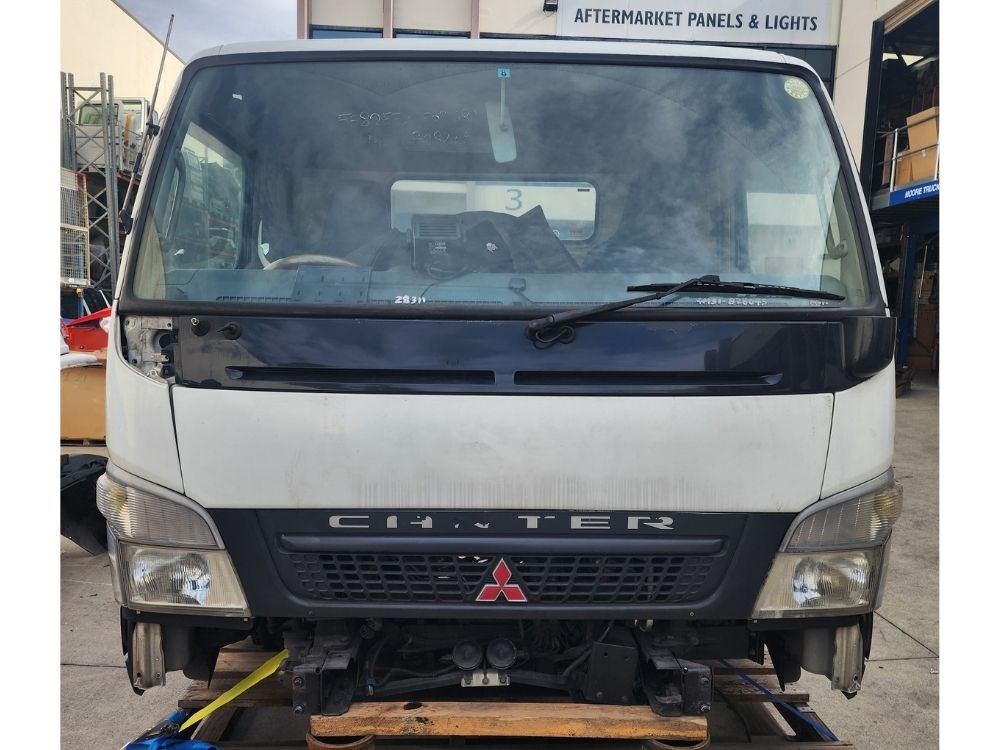 Mitsubishi/Fuso Canter Cabin Shell – Wide Cab – Auto – 2005-2011 (CQ4609) image 1
