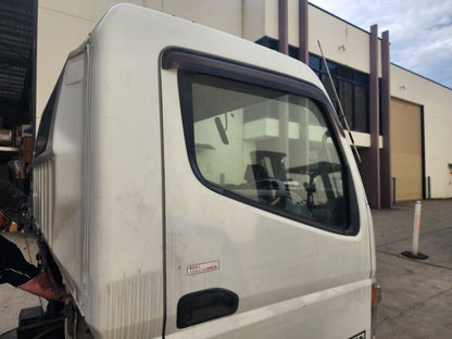 Mitsubishi/Fuso Canter Cabin Shell – Wide Cab – Auto – 2005-2011 (CQ4609) image 6