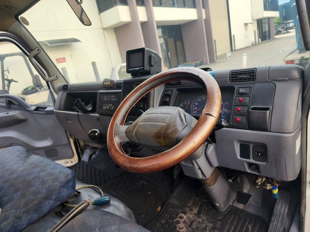 Mitsubishi/Fuso Canter Cabin Shell – Wide Cab – Auto – 2005-2011 (CQ4609) image 13