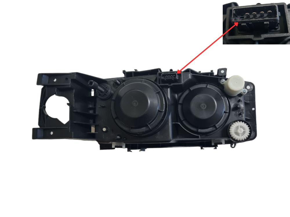 Renault Midlum HeadLamp Left Hand – 1st/2nd Gen (2000-2013) image 3