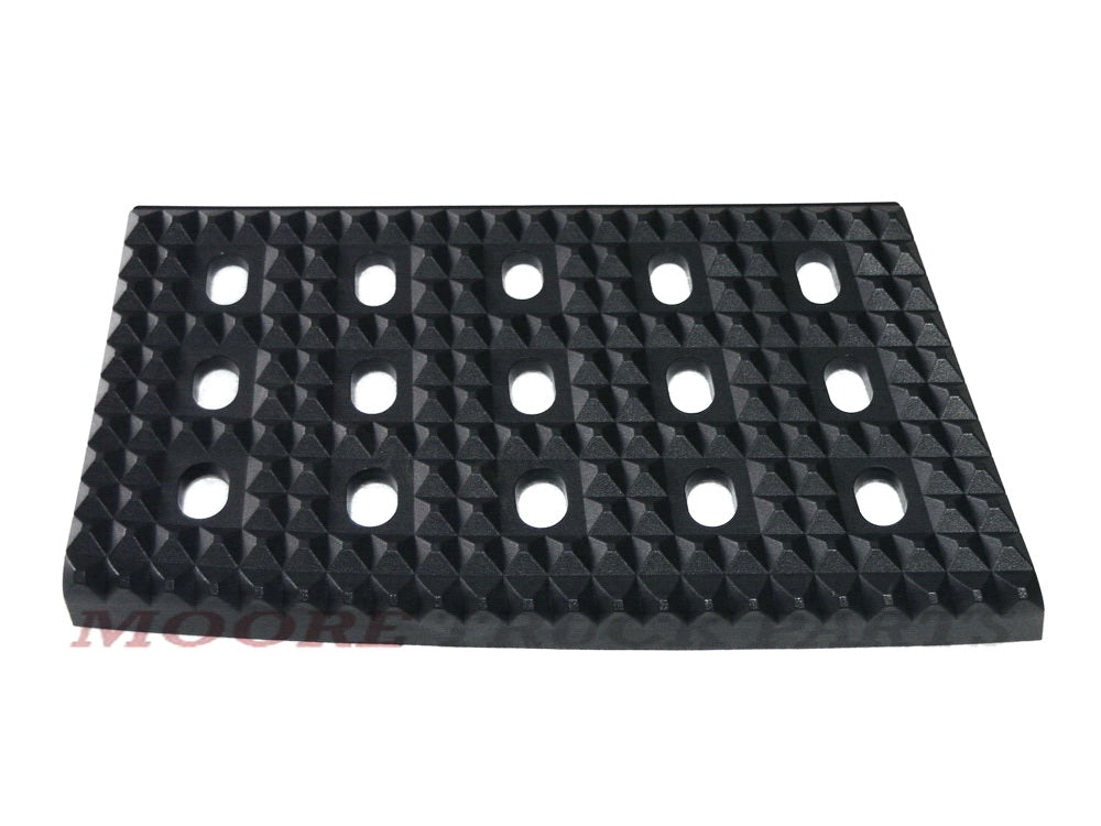Iveco Stralis Step Plate Left Hand – Upper – Pltic – Dark Grey – AT/AD (2004-2008) image 1