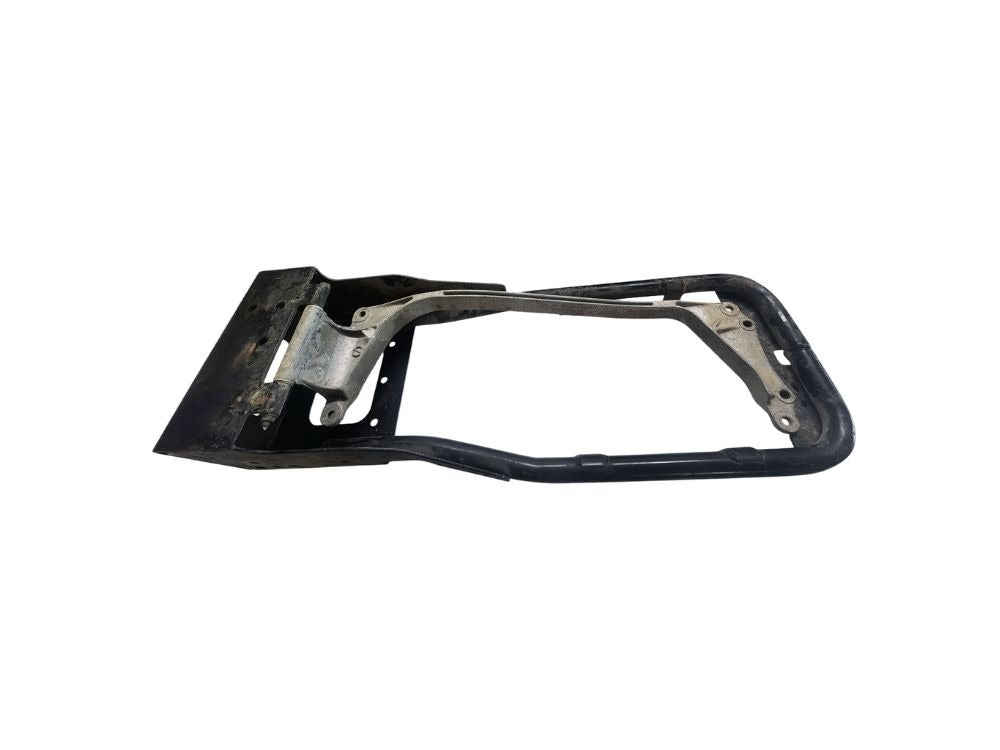 Isuzu Giga HeadLamp Holder Left Hand – CXZ/CXY/CYZ/EXD/EXY/EXZ (1994-2017) image 3