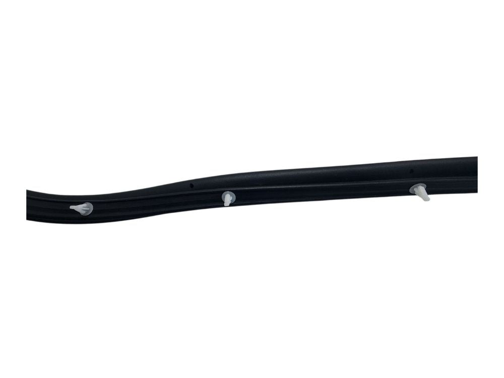 Hino Dutro/Toyota Dyna 300 Series Door Rubber Left Hand – XZU3/XZU4 (2000-2011) image 3