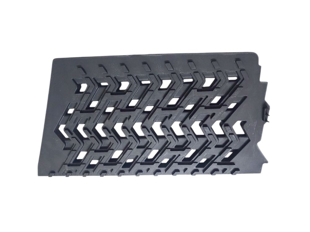 Volvo Version 5 Step Plate Plastic Left Hand – Lower – No Holes – FM (2020-On) image 3