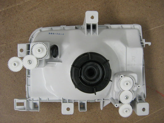 Nissan UD Headlamp R/H (Right Hand) – Electric – Atlas MK (84-95) product image