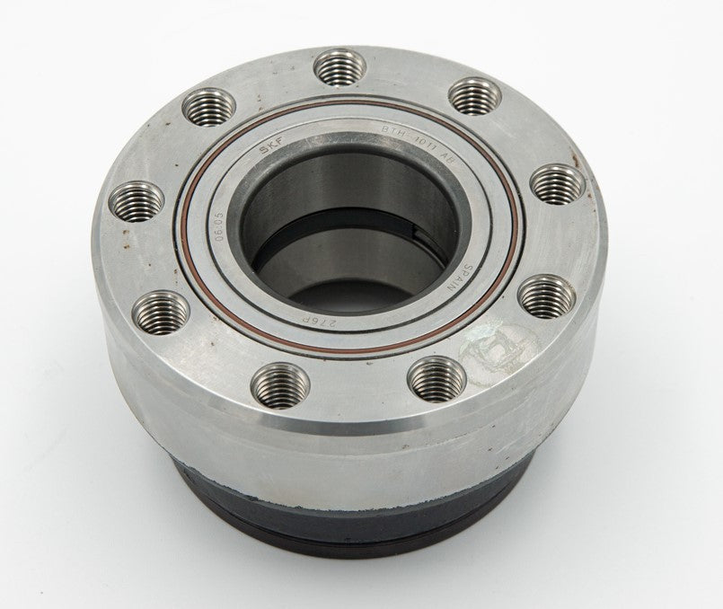 Reference photo: Aftermarket Front Wheel Hub 70C 72C 65C Various 5801341551